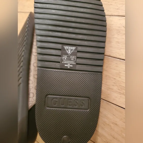 Guess Sandals - Picture 3 of 3